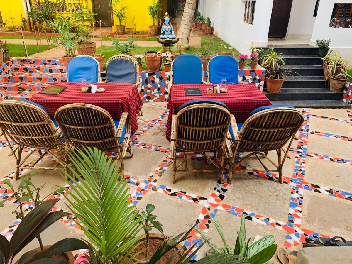 Savitri Guest House Арамболь Экстерьер фото